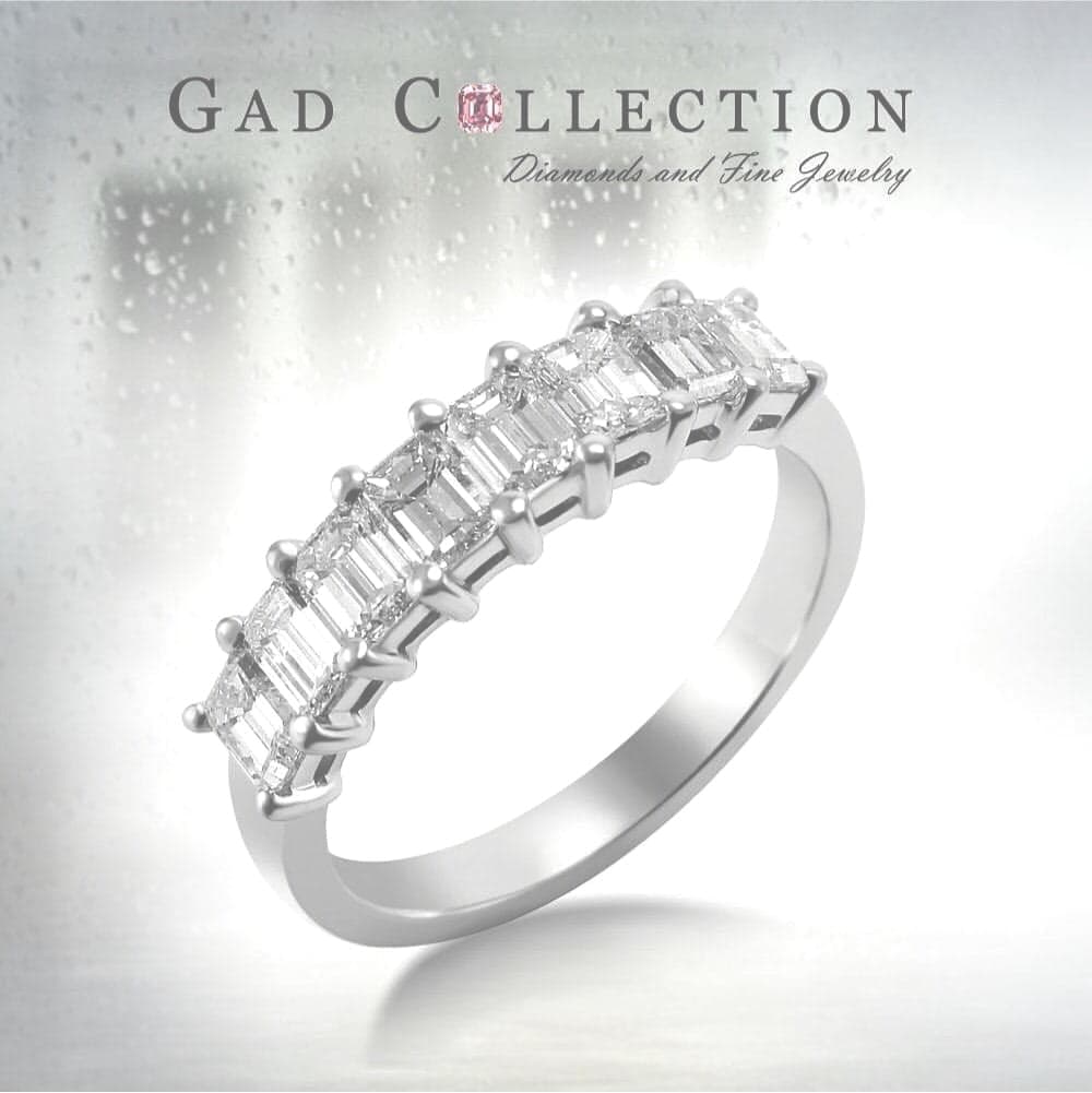 Eternity band Ring 18KW s/w Emerald Diamond