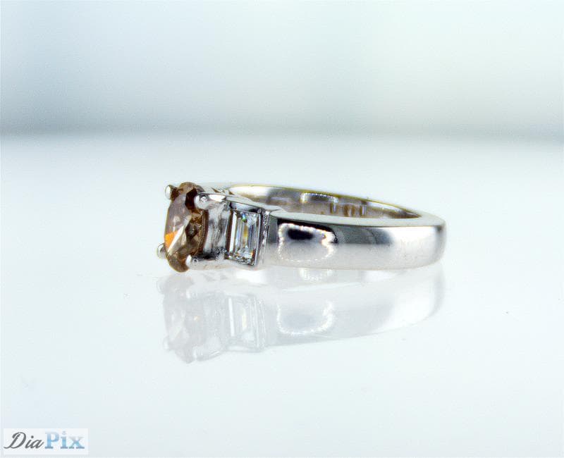 Ring 18KWGold s/w Fancy Browen diamond@ white Bag.