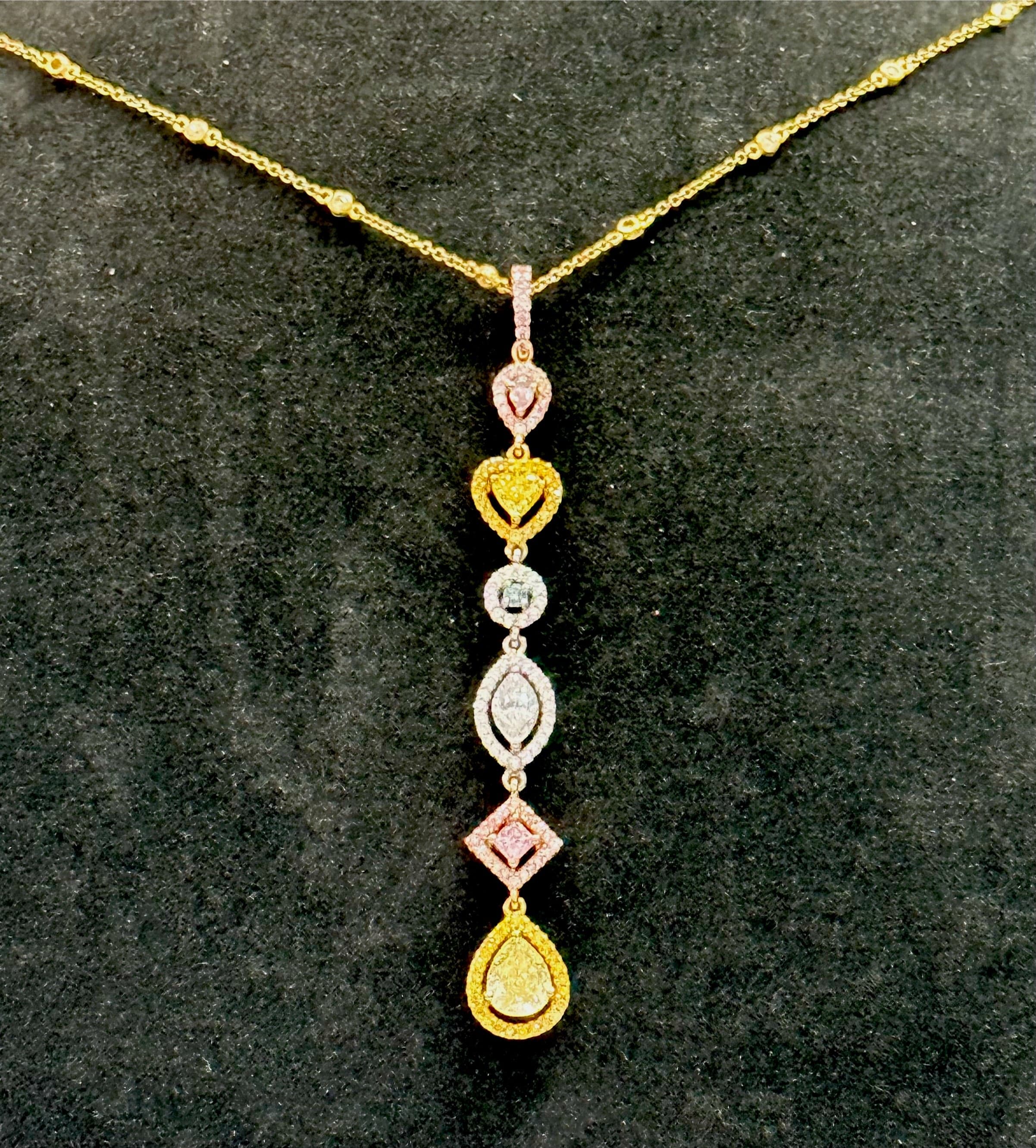 Pendant, Platinum 950 & Rose/Yellow Gold, with Fancy Intense Yellow & Pink Diamonds