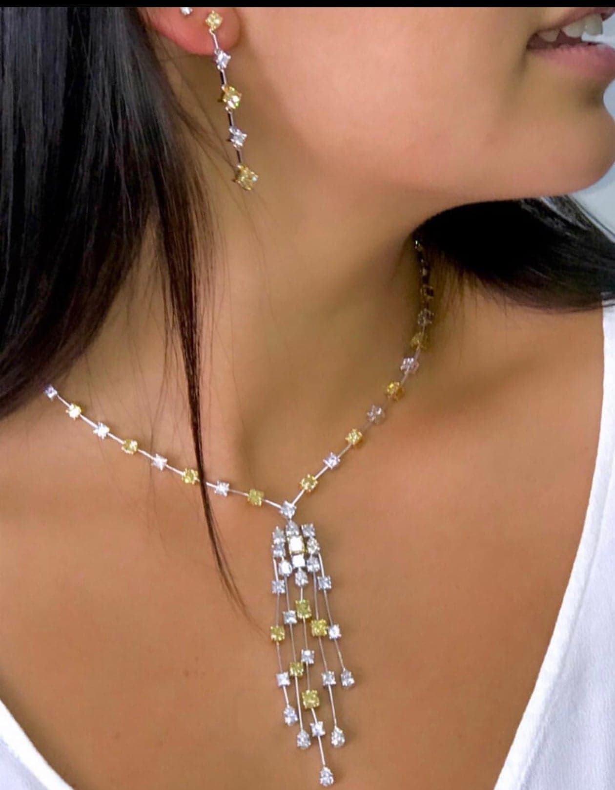 Necklace 18KW&YGOLD with Natural Fancy Yellow & White Diamond