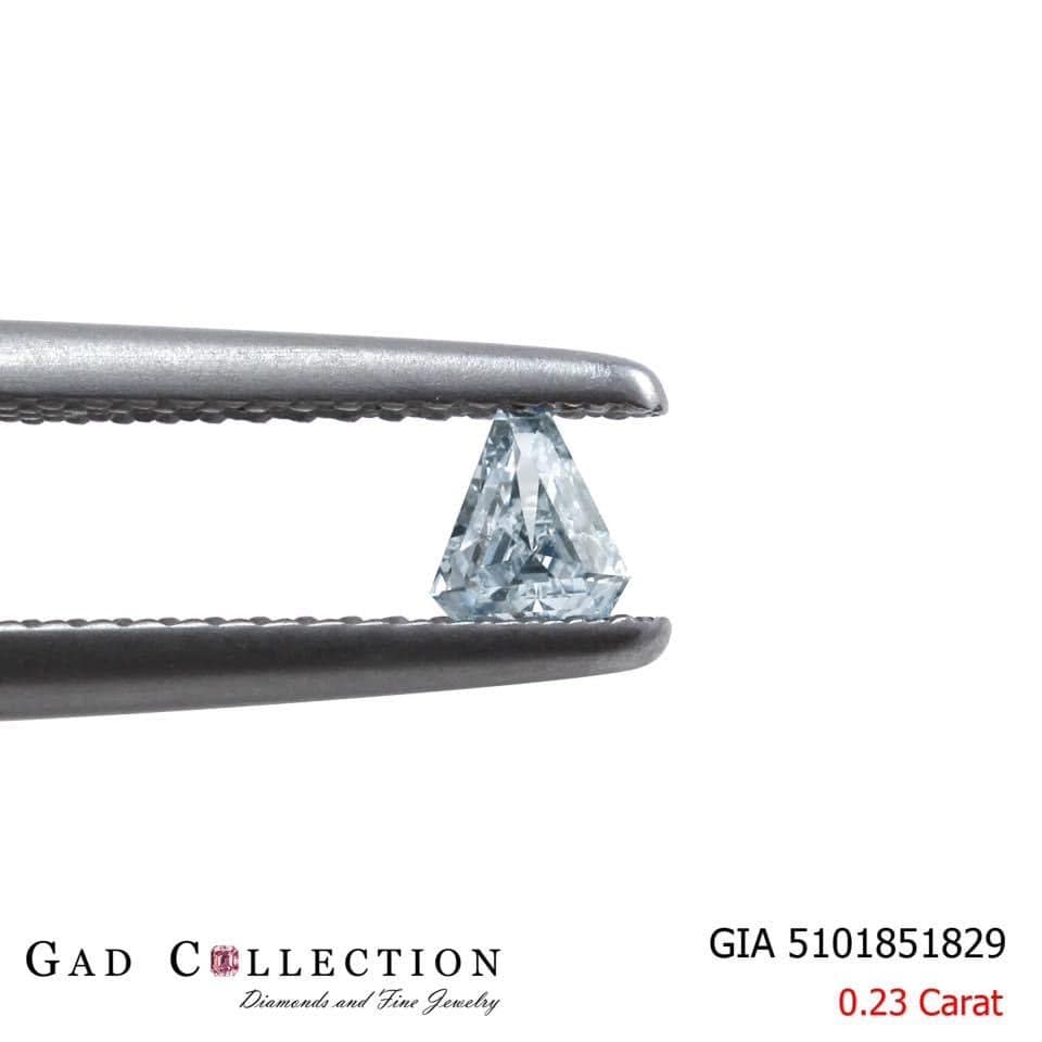 Fancy light blue Triangle GIA