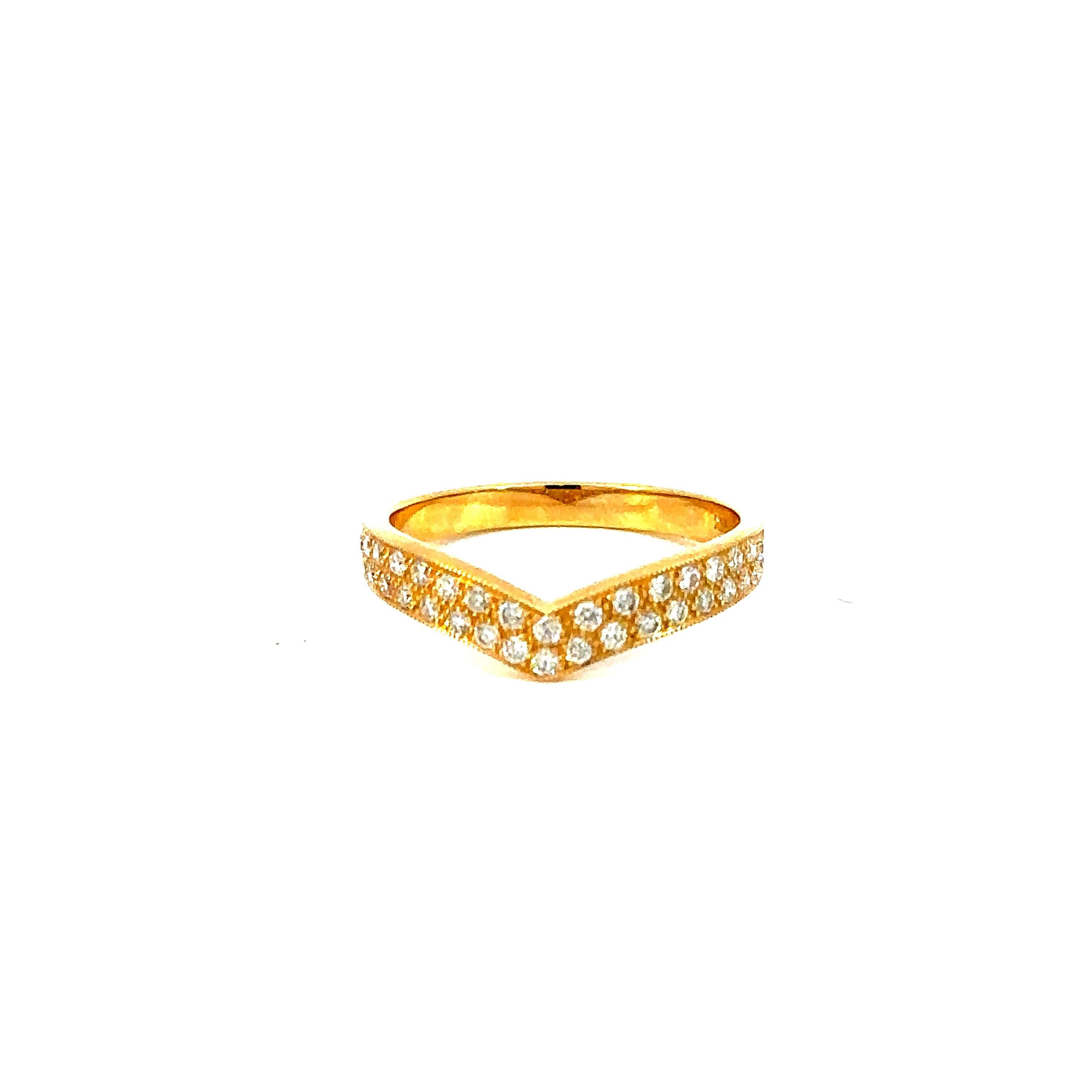 Ring 18KYGOLD s/w white Diamond.