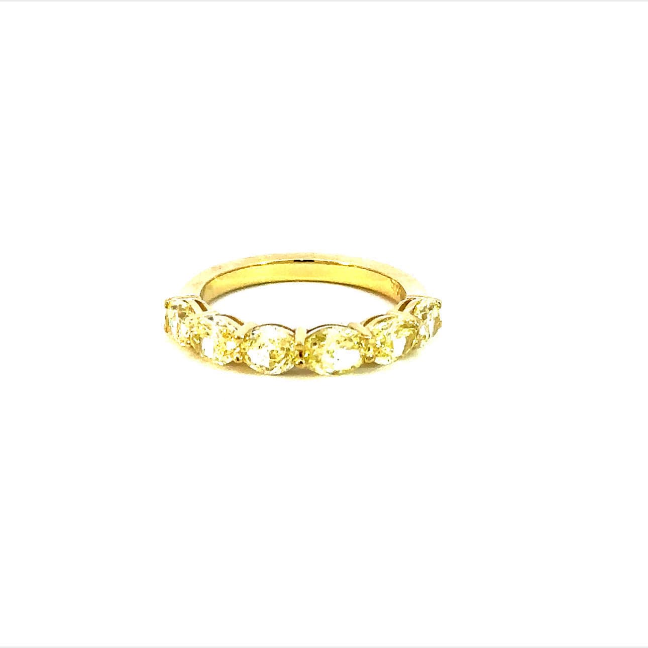 HM Ring 18KYGOLD s/w Oval’s Fancy yellow diamond GIA