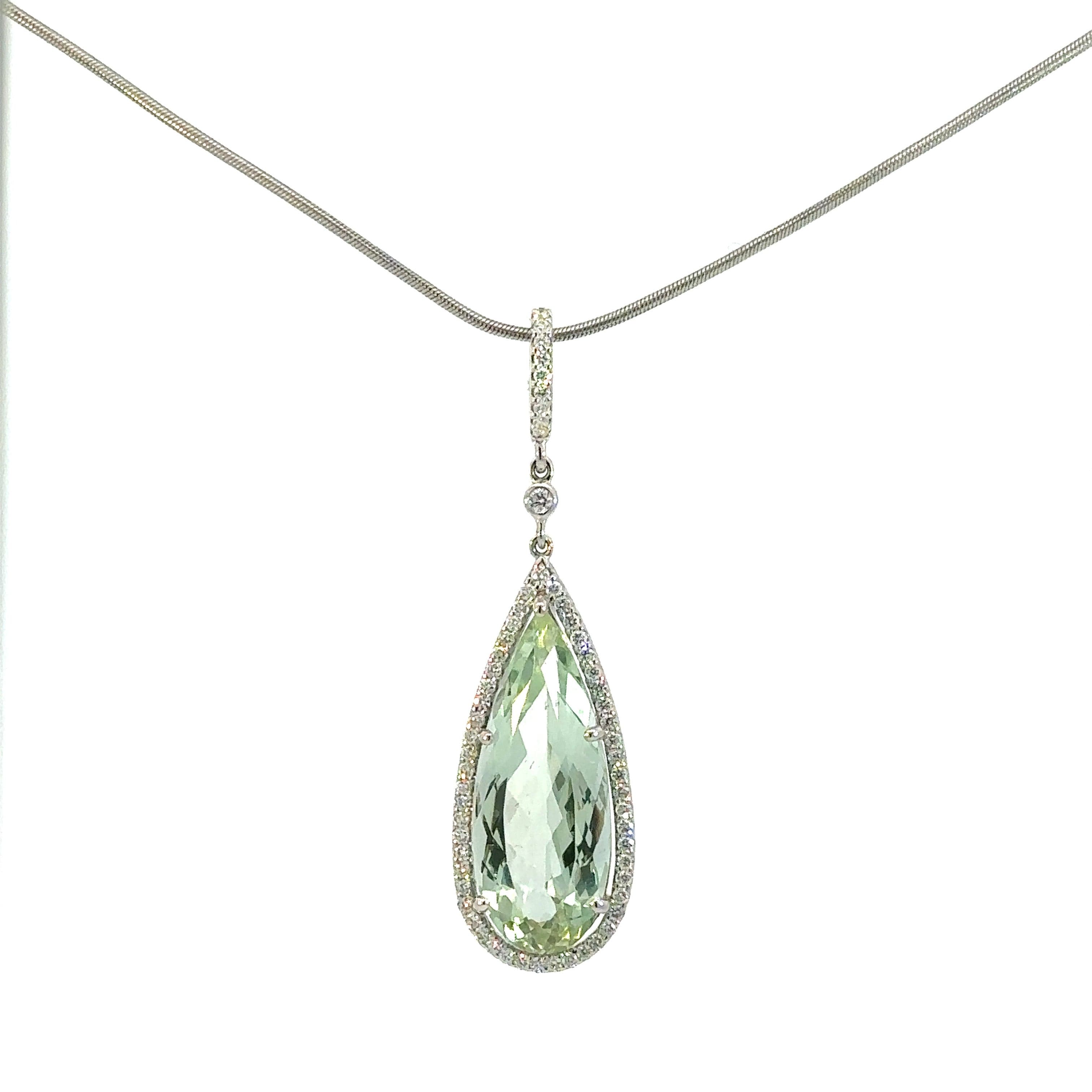 Pendant 18KWGOLD s/w Aquamarine & Diamond.